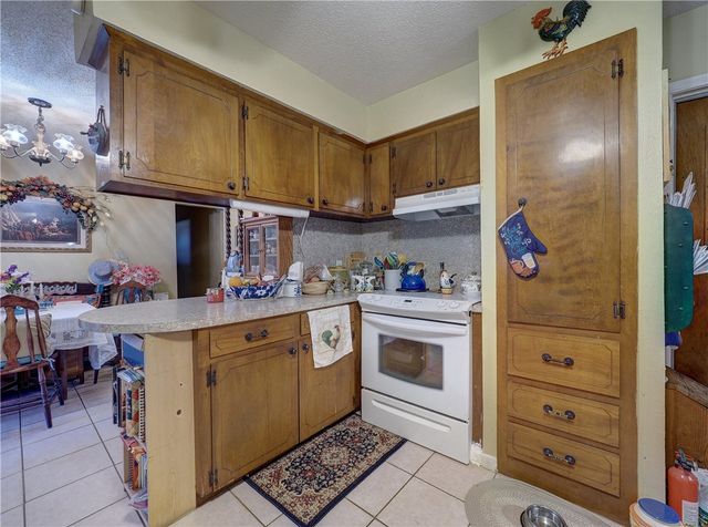 1906 Tara Dr, Corpus Christi, TX 78412