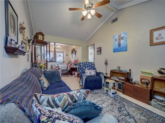 1906 Tara Dr, Corpus Christi, TX 78412