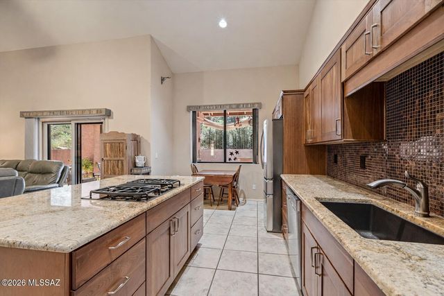1600 E Sonoran Desert Drive, Tucson, AZ 85737