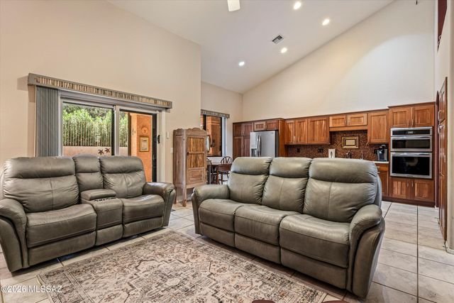 1600 E Sonoran Desert Drive, Tucson, AZ 85737