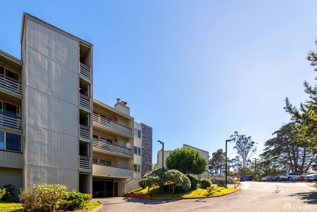 331 Philip Drive 107, Daly City, CA 94015