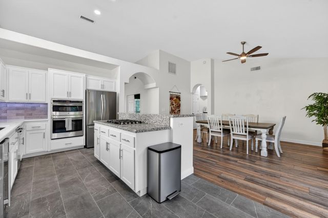 4961 Charter Rd, Rocklin, CA 95765