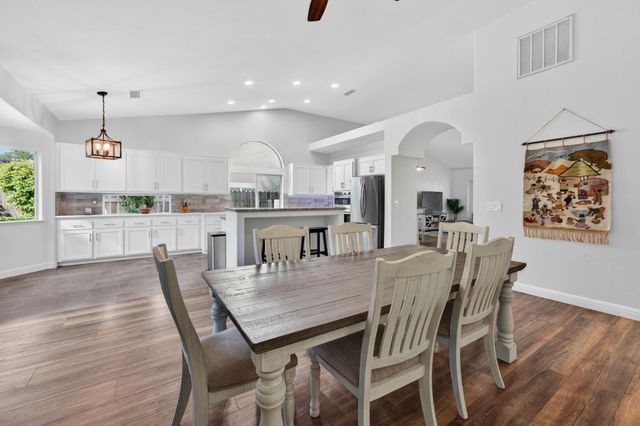 4961 Charter Rd, Rocklin, CA 95765