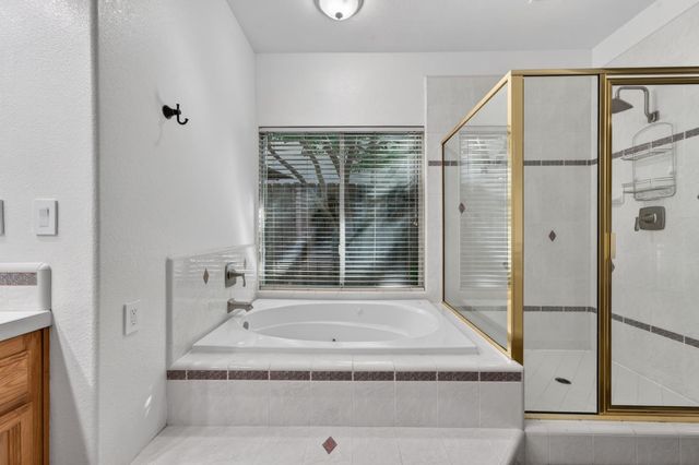 4961 Charter Rd, Rocklin, CA 95765
