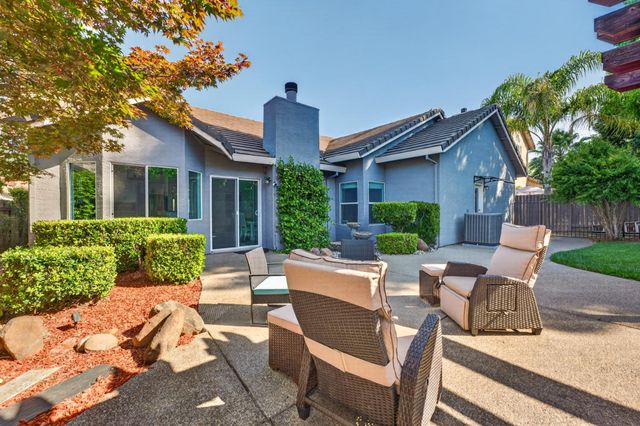 4961 Charter Rd, Rocklin, CA 95765