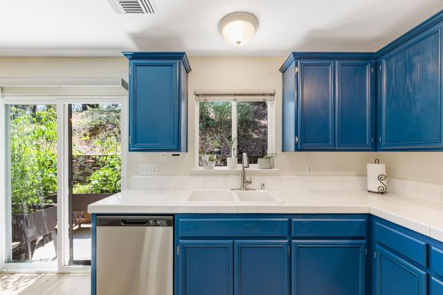 1392 Oak Ridge Dr, Colfax, CA 95713