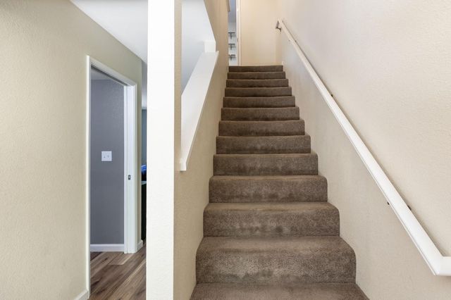 1392 Oak Ridge Dr, Colfax, CA 95713