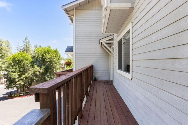 1392 Oak Ridge Dr, Colfax, CA 95713