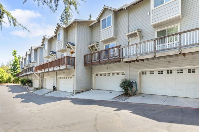 1392 Oak Ridge Dr, Colfax, CA 95713