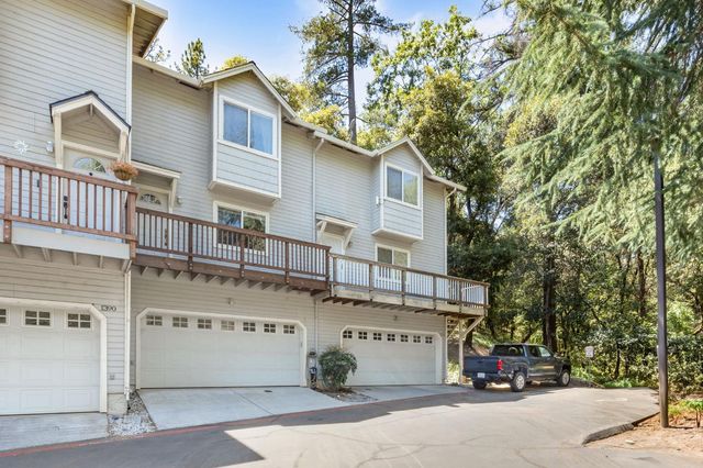 1392 Oak Ridge Dr, Colfax, CA 95713