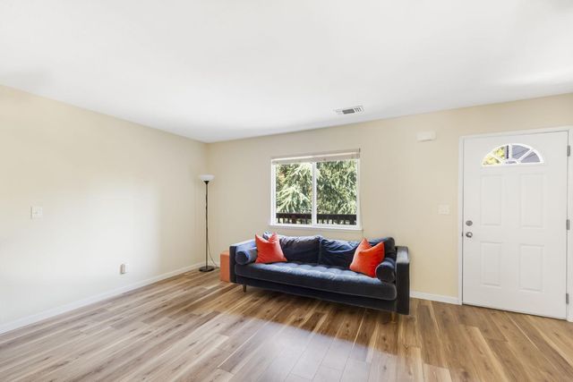 1392 Oak Ridge Dr, Colfax, CA 95713