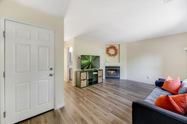 1392 Oak Ridge Dr, Colfax, CA 95713