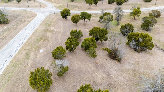 7105 S Aberdeen Drive, Cleburne, TX 76033