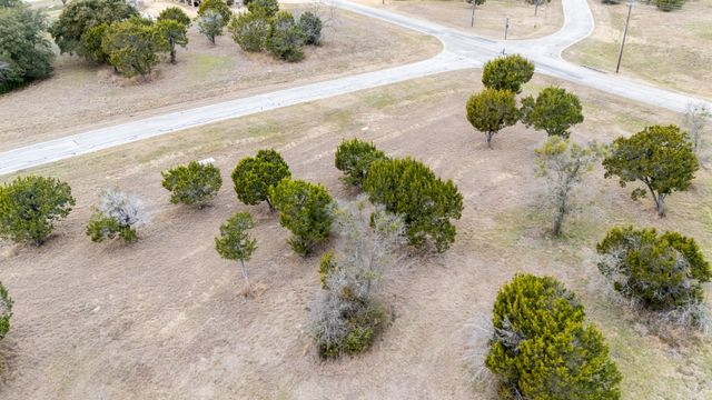 7105 S Aberdeen Drive, Cleburne, TX 76033