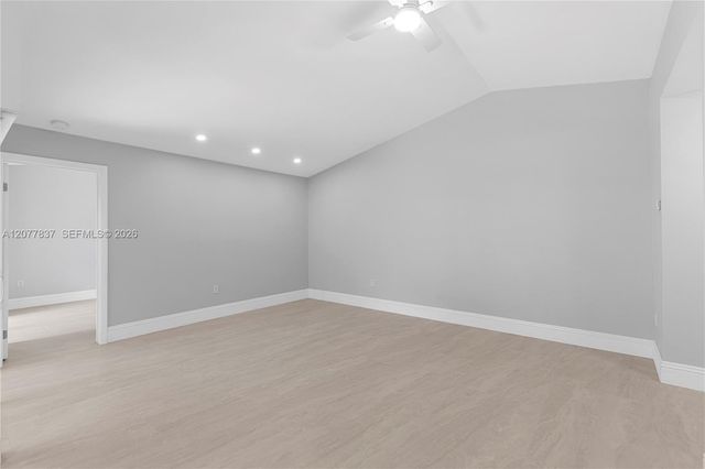 886 NE 214th Lane 4, Miami, FL 33179