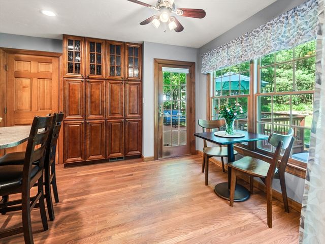 7 Woodcliffe Ave, Worcester, MA 01604