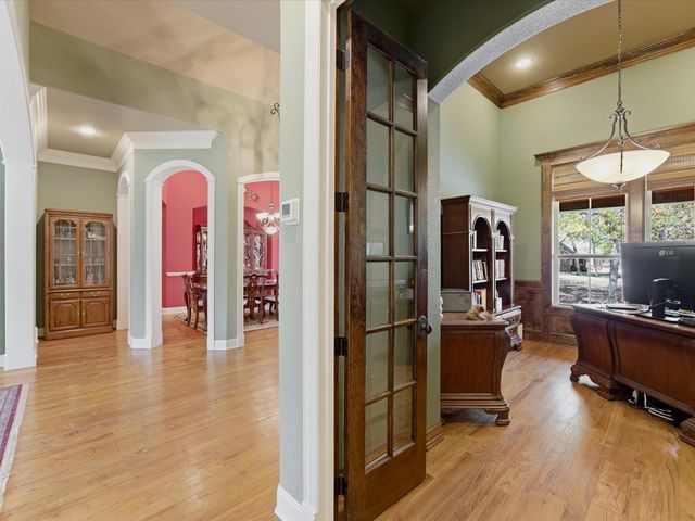 104 Lariat Court, Azle, TX 76020