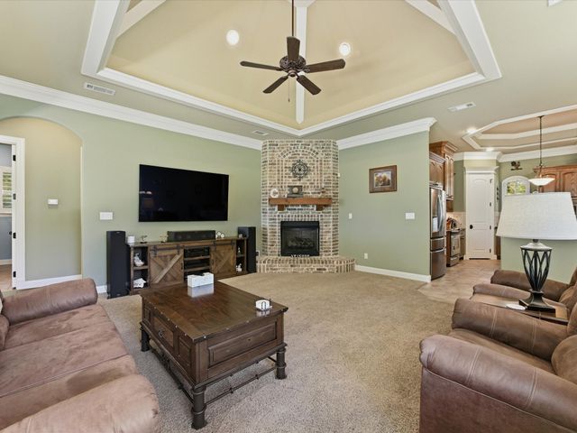 104 Lariat Court, Azle, TX 76020
