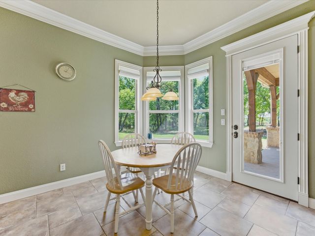 104 Lariat Court, Azle, TX 76020