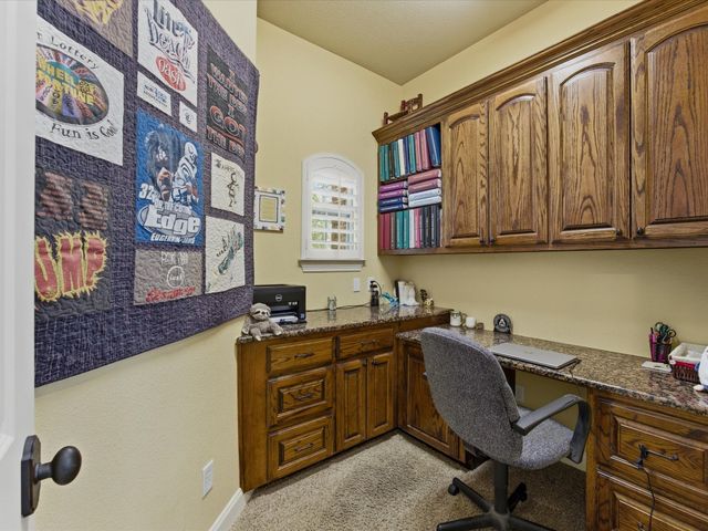 104 Lariat Court, Azle, TX 76020