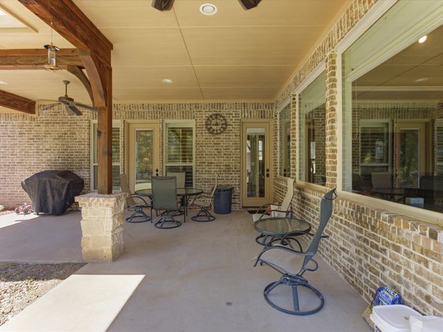 104 Lariat Court, Azle, TX 76020