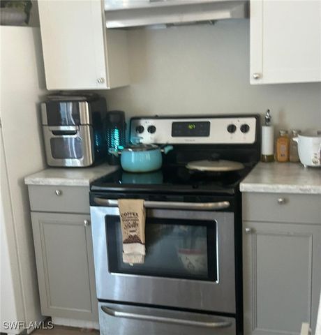 949-949 NE Pine Island LN 947, Cape Coral, FL 33909