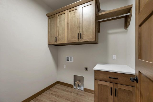 2875 STELOR DRIVE, Green Bay, WI 54311