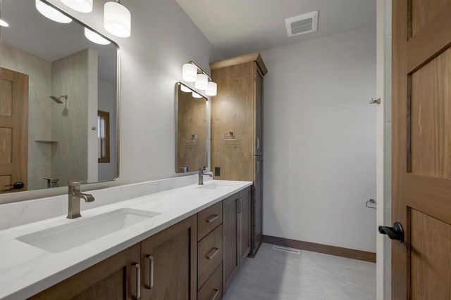 2875 STELOR DRIVE, Green Bay, WI 54311