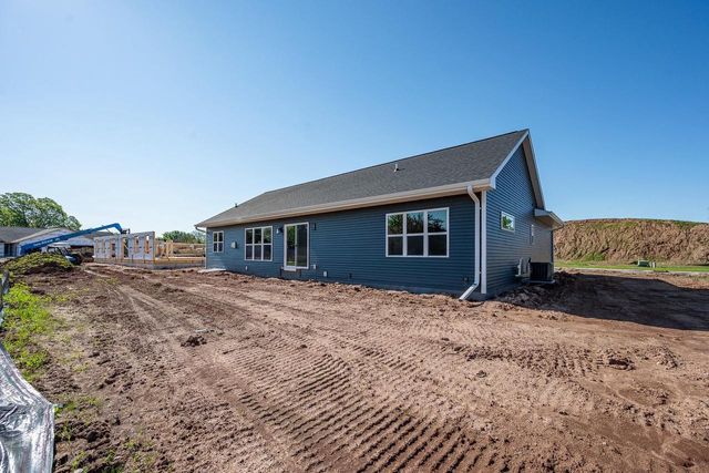 2875 STELOR DRIVE, Green Bay, WI 54311
