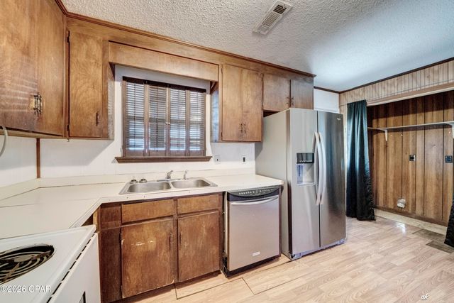 929 Marina Drive, Panama City Beach, FL 32407