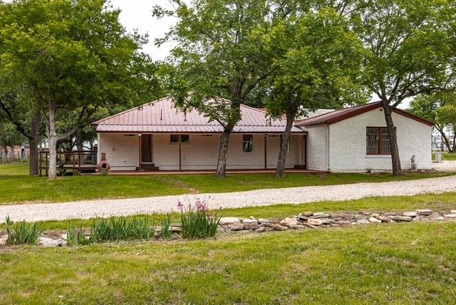 1319 East FM 4, Cleburne, TX 76031