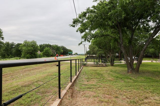 1319 East FM 4, Cleburne, TX 76031