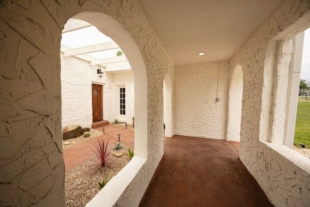 1319 East FM 4, Cleburne, TX 76031