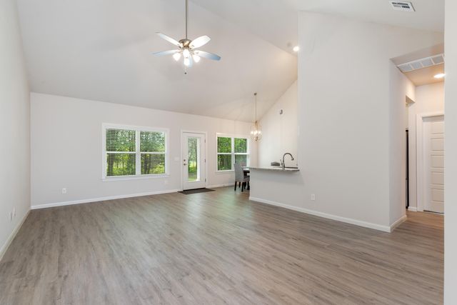 411 Fairway Circle, Grove, OK 74344
