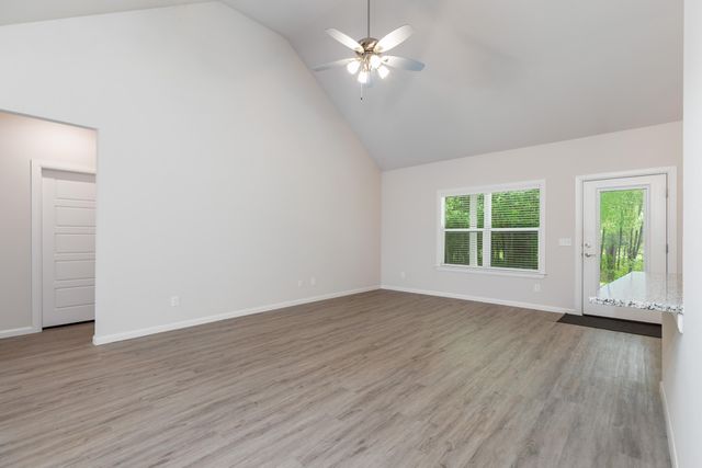 411 Fairway Circle, Grove, OK 74344