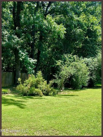 840 Knotty Pine Cove, Southaven, MS 38671