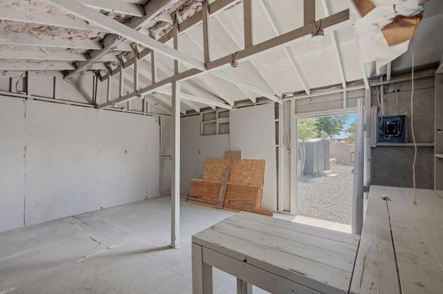 1520 Martha Street NE, Albuquerque, NM 87112
