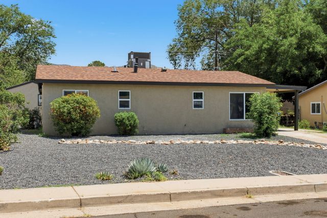 1520 Martha Street NE, Albuquerque, NM 87112