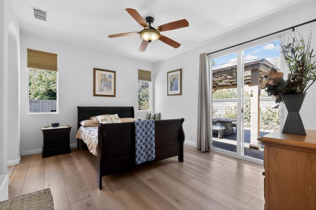 10014 Blossom Ridge Dr, Elk Grove, CA 95757