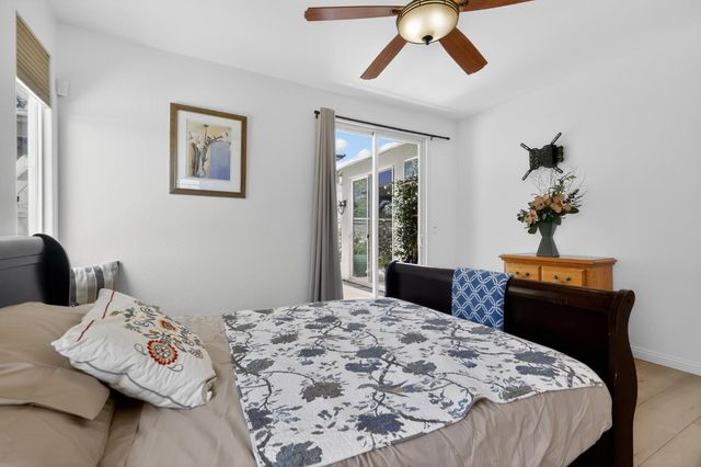 10014 Blossom Ridge Dr, Elk Grove, CA 95757