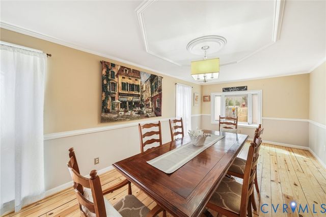 844 Monarch Shores Rd, Kilmarnock, VA 22482