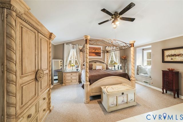 844 Monarch Shores Rd, Kilmarnock, VA 22482