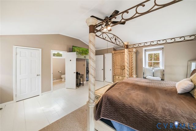 844 Monarch Shores Rd, Kilmarnock, VA 22482