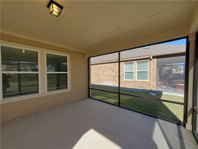 206 Paint Creek LN, Georgetown, TX 78633