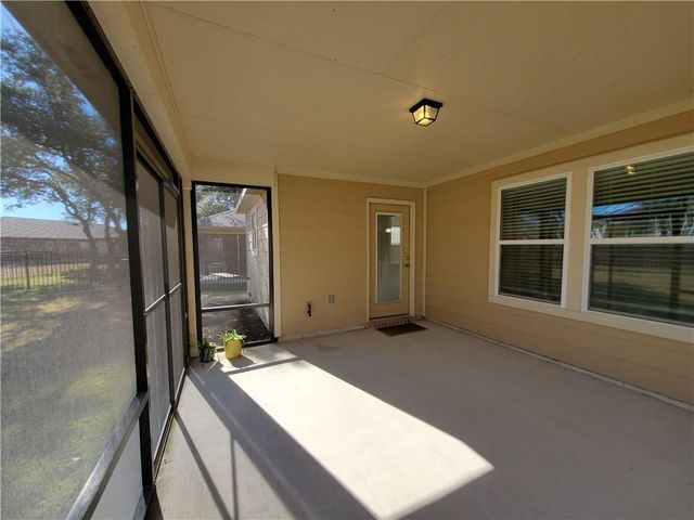 206 Paint Creek LN, Georgetown, TX 78633