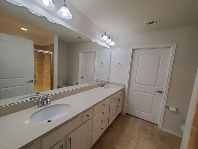 206 Paint Creek LN, Georgetown, TX 78633