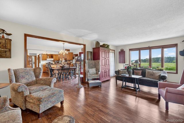 10454 E Bristol Road, Davison Township, MI 48423