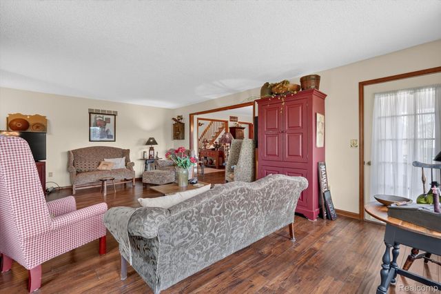 10454 E Bristol Road, Davison Township, MI 48423