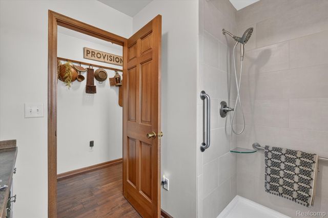 10454 E Bristol Road, Davison Township, MI 48423