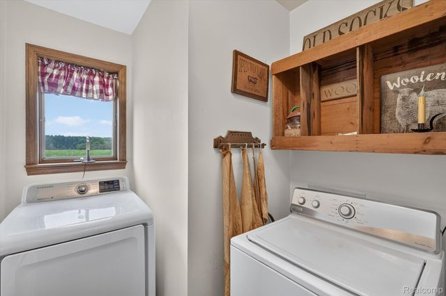 10454 E Bristol Road, Davison Township, MI 48423